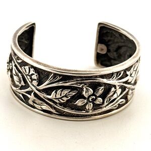 Retired Silpada Sterling Bracelet Cuff 925 Marked Vintage Floral
